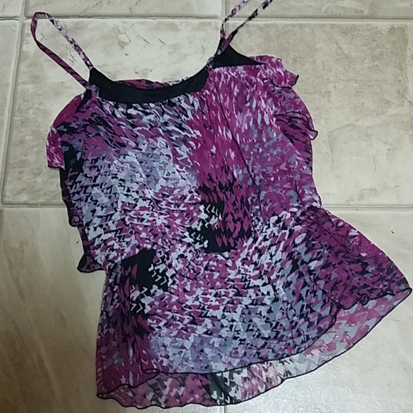 Dressy flowy cute tank - Picture 2 of 2